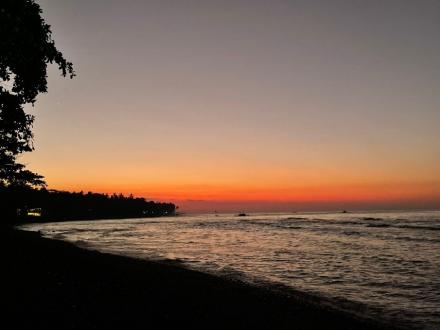 BEAUTIFUL SUNSET OF SEMA BEACH: PESONA TERSEMBUNYI DI BALI UTARA